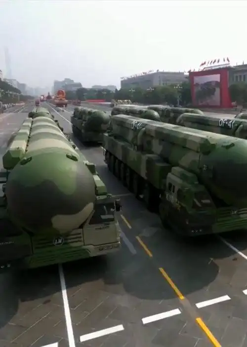 新中国成立70周年大阅兵之武器装备篇