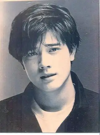 郭富城头(发型)_尚可名片