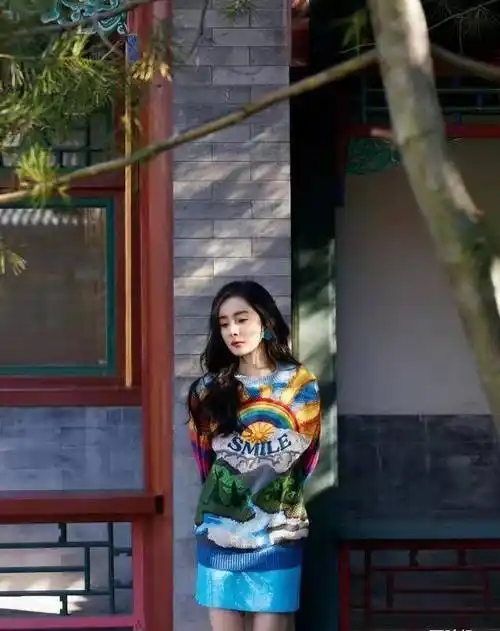 秋天到了又想起杨幂这组经典照片毛衣配裙子怎么就这么好看