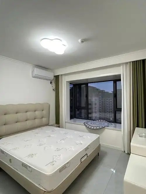 她家套内100平新房,装修大半年终于完工,全屋效果比较让人满意