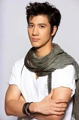 歌手王力宏个人资料简介(王力宏的成名经历与感情现状)-心语百科