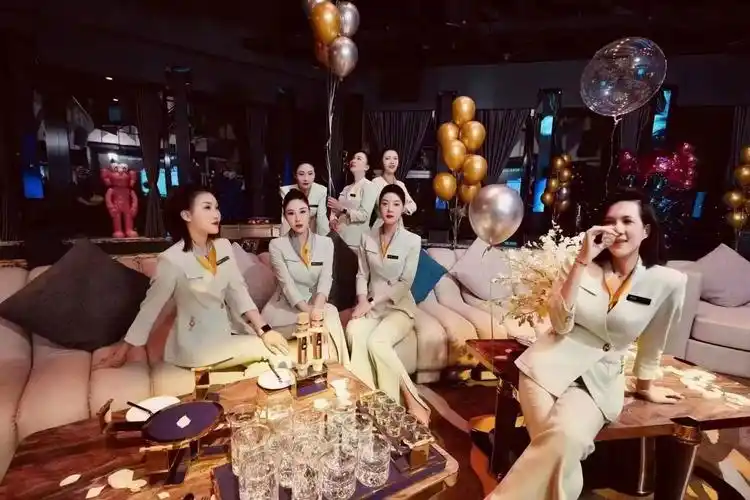 ktv西安银河国际西安悦廷ktv西安阳光星辉国际俱乐部西安香娜明珠ktv