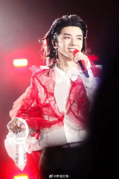 2023华晨宇火星演唱会##华晨宇鸟巢四面台演唱会第一人