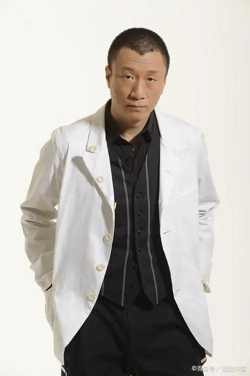 孙红雷:"舞王"到"大哥",揭秘演艺路上的"潜伏"与"征服"