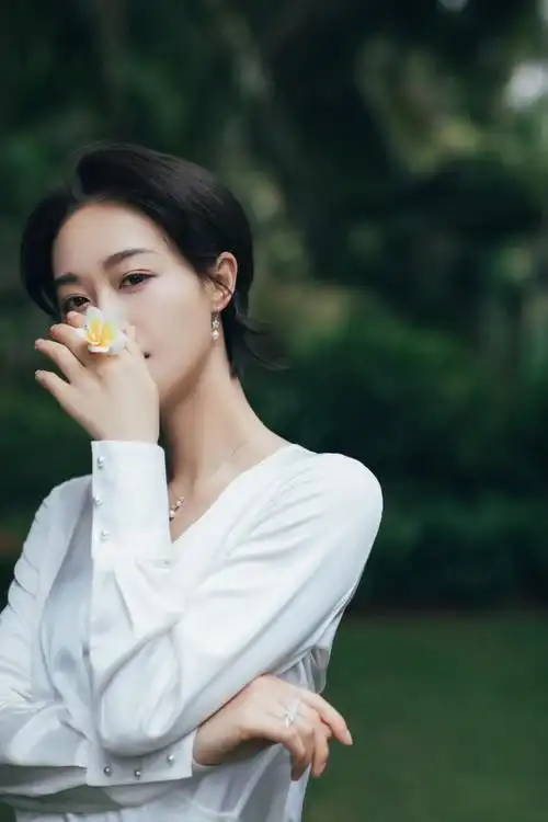 蓝盈莹博鳌论坛分享正能量健康生活理念