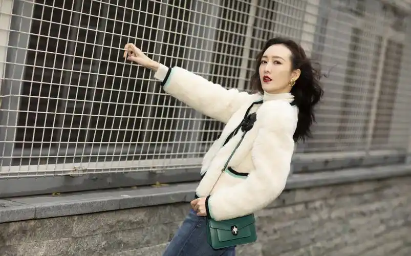 王鸥冬日暖色系写真图片49