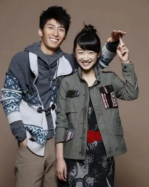 窦骁新剧搭档陈都灵剧终时与何超莲秀恩爱却被质疑拆cp遭吐槽