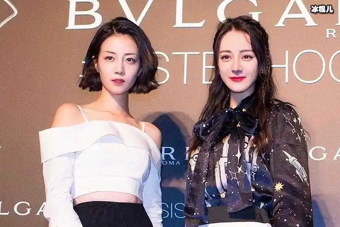 外形条件不输迪丽热巴为何李溪芮就是不火
