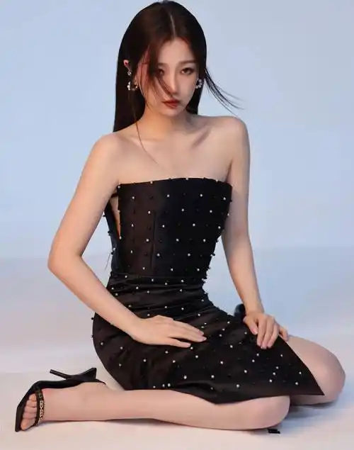 虞书欣是性感小野猫吧?