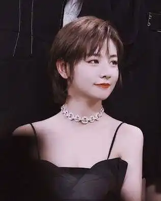 历年上海电影节红毯,刘嘉玲大胆,许晴颠覆,女星好放飞,没眼看_明星_穿