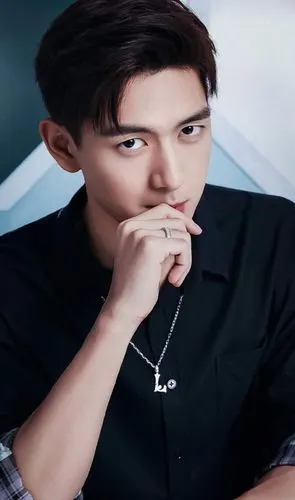 壁纸/ 自截 / 李现