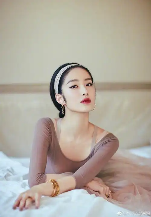 杨采钰 caiyu yang的图片