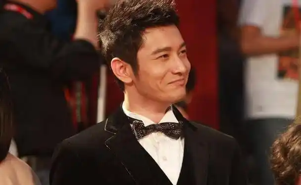 黄晓明跳瀑布救人,时隔