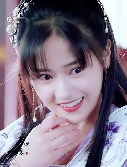 郑湫泓饰演古装女神,眉清目秀的她,令人心动-度小视