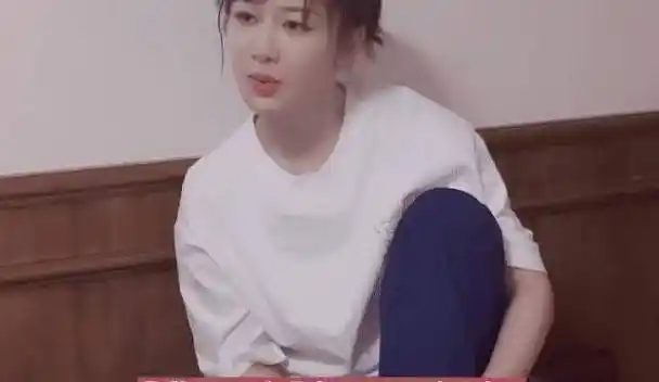 有个吃火锅环节,经纪人一直盯着她的一举一动,连杨紫吃了几个丸子,几