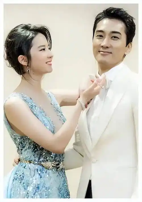 有一种"差距"叫刘亦菲和宋承宪,分手5年后,两人现状天差地别_发展_女