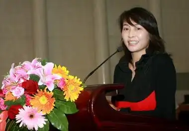 周里京妻子张巍资料 周里京女儿金金现状