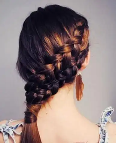 麻花辫子发型扎法图解 麻花辫的各种时尚扎发发型图 - 发型设计 - 领