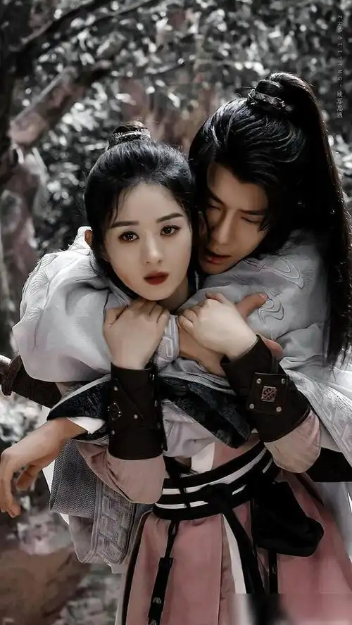 《有翡》赵丽颖王一博同框壁纸,这两人的cp太好磕了,郎才女貌啊