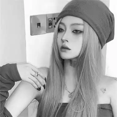 黑白高冷成熟御姐头像图片111张_女生头像_头像屋