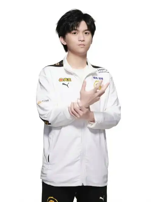 [看r][看r][看r][看r]还是把nono酷酷和尾少