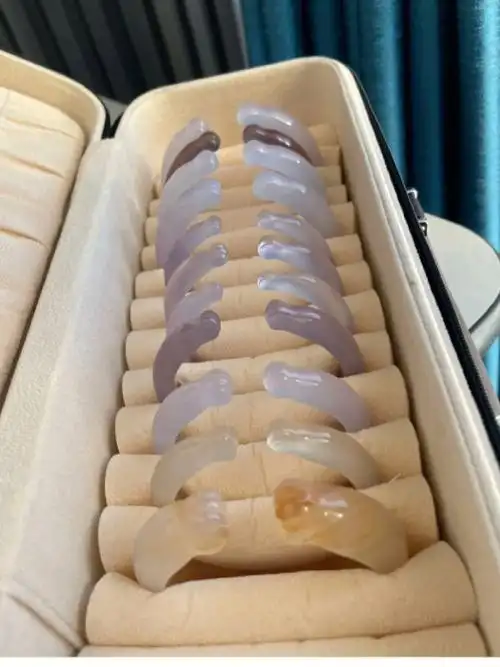 想要一个虎爪金镯子配我的虎爪吊坠和戒指