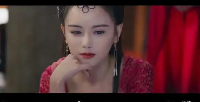 这个美丽的蜘蛛精春三娘,是网红出名的南笙来扮演的,很美的一个妖精