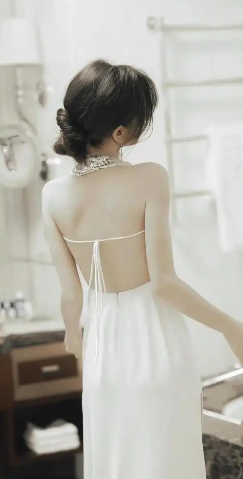 angelababy吊带裙余生再无倾城色一草一木皆相思