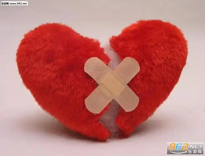 像极了爱情心碎图片