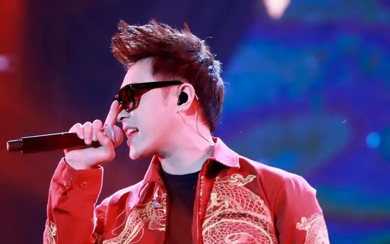 潘玮柏现场表演《巴比伦》!"我会继续奋战"