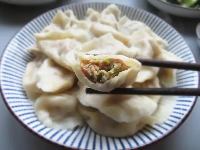 冬天最常吃的白菜猪肉饺子馅这样调酱香味美吃起来就停不下嘴