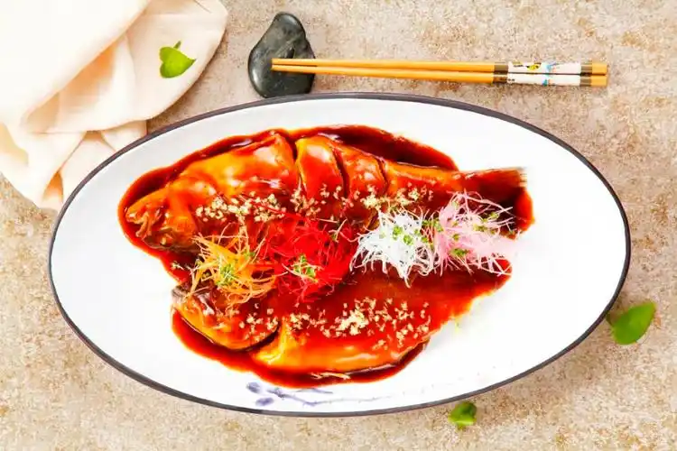 西湖醋鱼的滋味需要细品