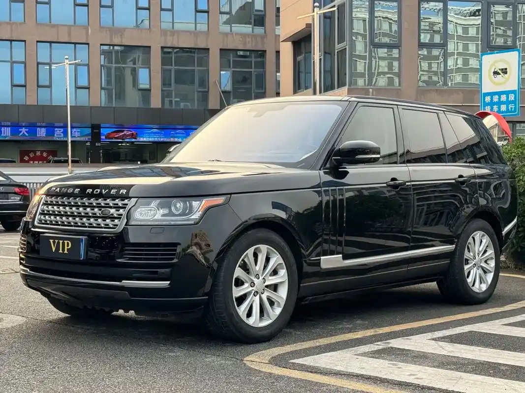 路虎揽胜行政.16年11月路虎揽胜行政 3.0t汽油版 配置 - 抖音