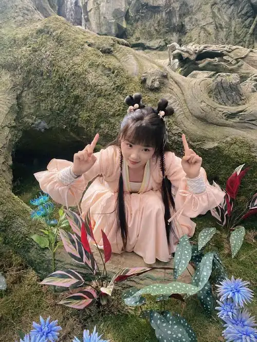 吕小雨超话#亲爱的天狐大人#与元宝的初见