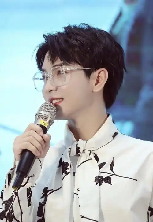 郑繁星 - 堆糖,美图壁纸兴趣社区