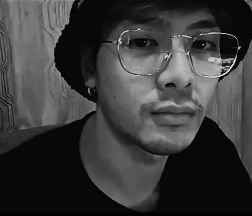 王嘉尔的胡子能否半永久