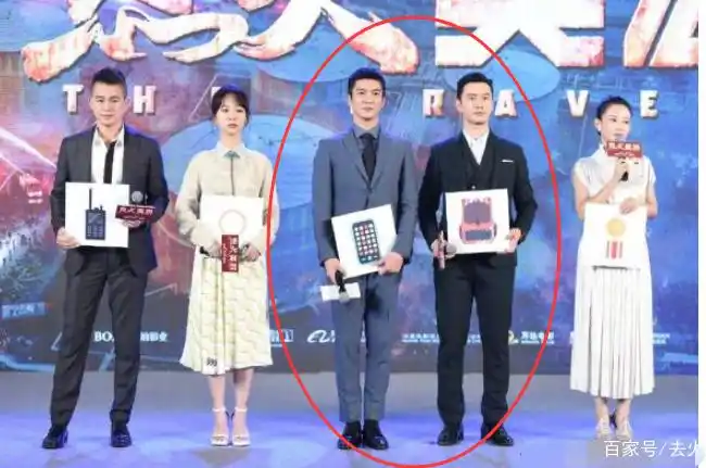 黄晓明杜江印小天都自称180,三人同框,网友:这身高差合理吗?