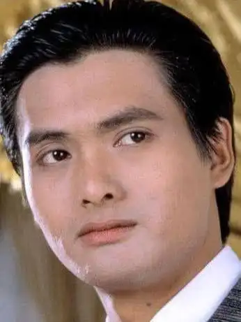 小李子:我年轻时候 周润发:我年轻时候 网友:还是水枪好玩