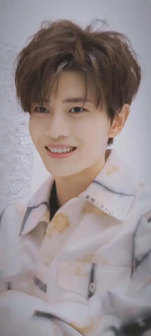 任嘉伦超话好甜的笑容截到了～可爱的宝@任嘉伦allen任嘉伦|卡大头版