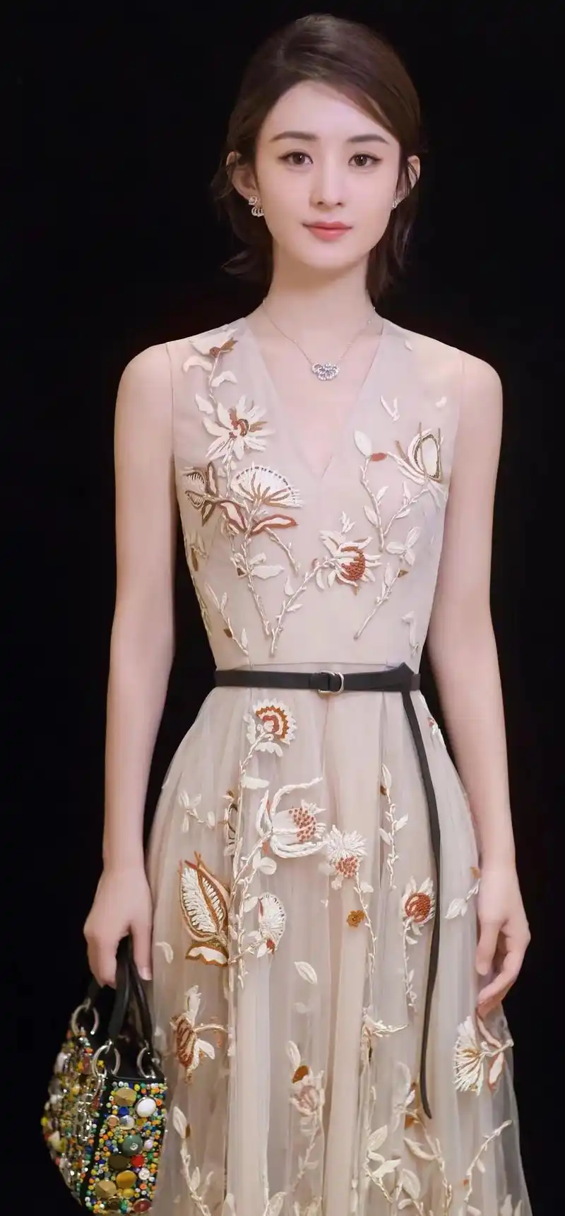 赵丽颖早年照片让人赏心悦目