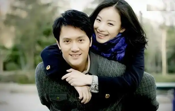 离婚后的赵丽颖,依旧风光无限,而冯绍峰只剩下一个名字