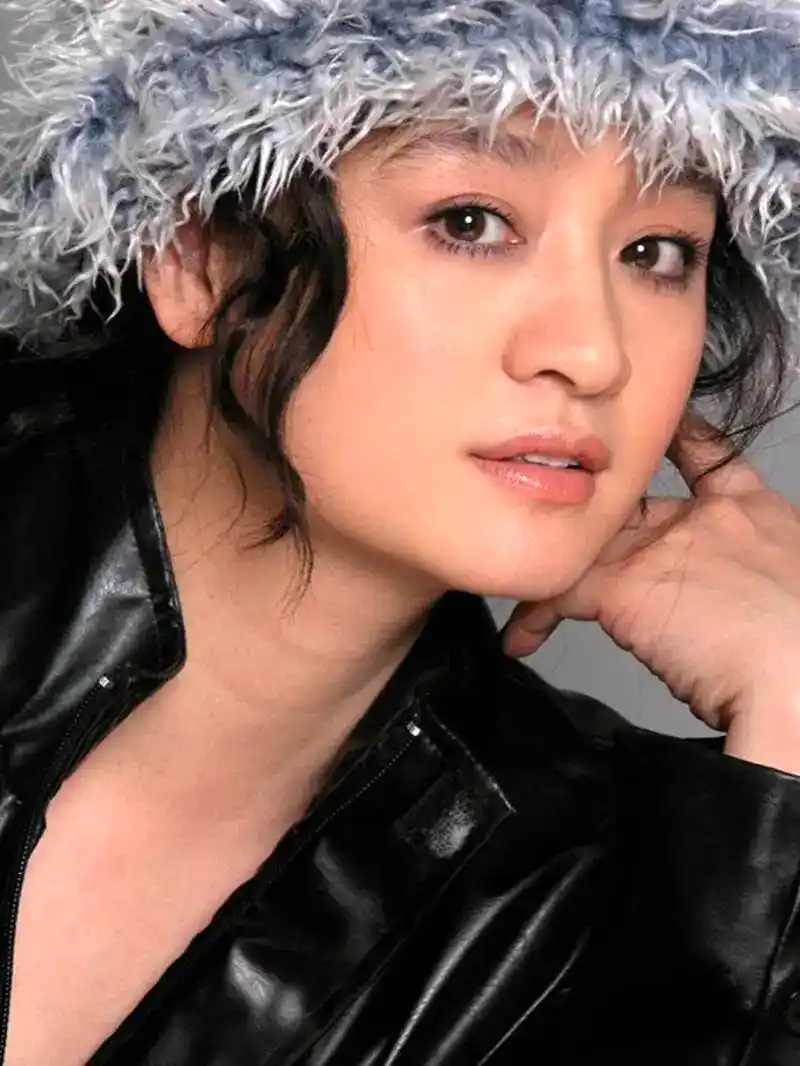 最美"袁紫衣"伍宇娟现身,中戏"五朵金花",如今57岁风采依旧