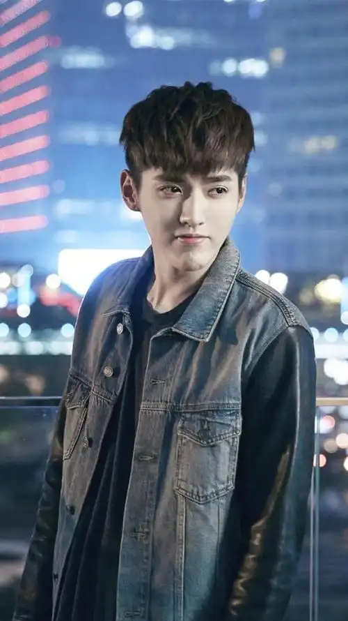 吴亦凡命理是水命吗(吴亦凡什么命格)-星座大全-小星座网