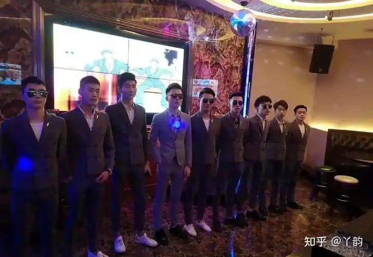 男子称妻子「沉迷」ktv 男模,警方责令场所停业三月,这样处罚有哪些法