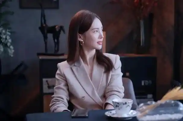 金晨最近新的电视剧(金晨三部剧同时在播)