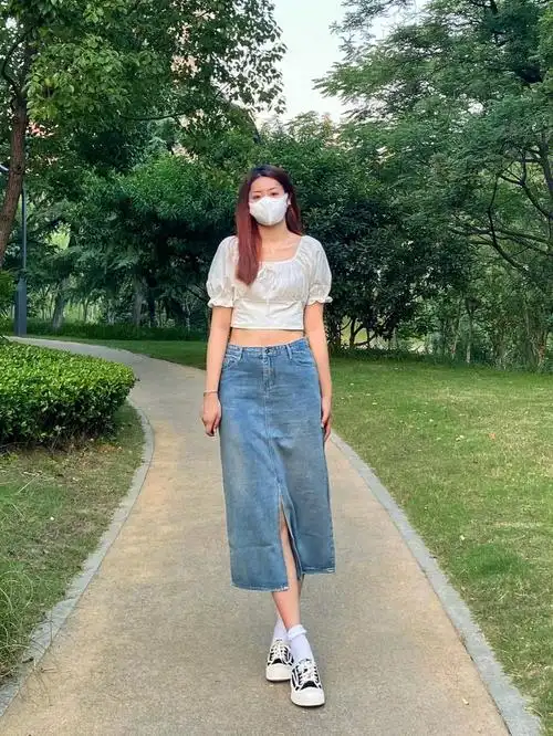 小玙酱今日穿搭来啦～分享一套不过百的韩系穿搭78身高180 体重155