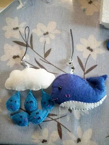 手工布艺作品小鲸鱼与雨滴制作方法图解教程