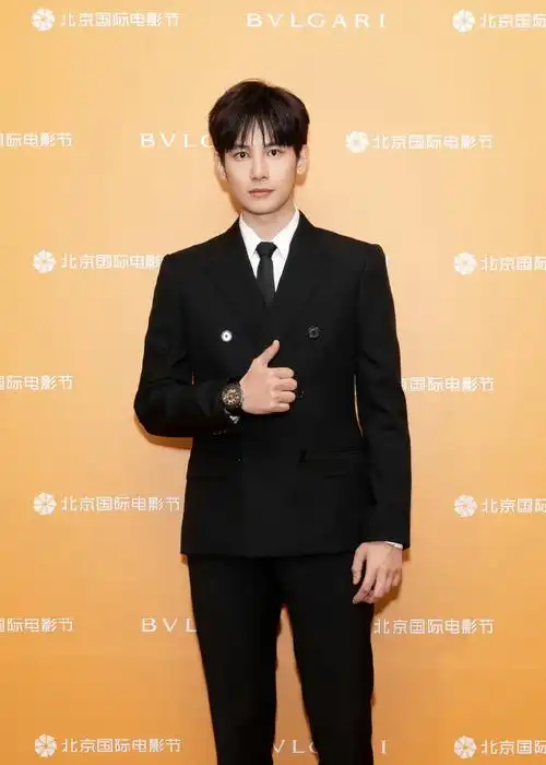 北京国际电影节明星妆造##宝格丽携手北京国际电影节