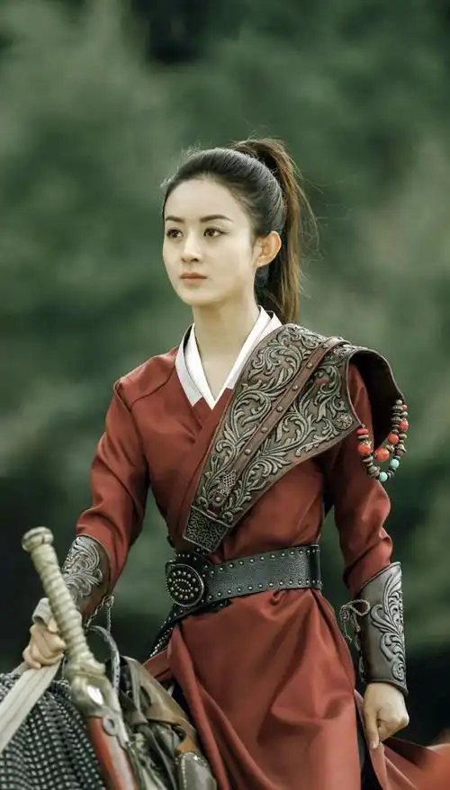 同是女扮男装,赵丽颖,热巴还好,看到杨幂:一眼万年