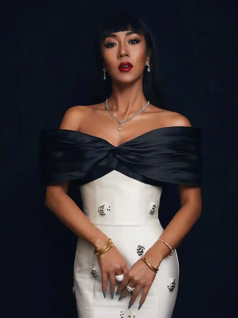 吉克隽逸今晚盛典造型真的可!